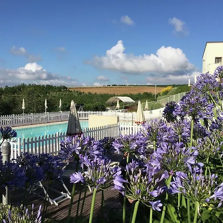 Дом отдыха Modern Holiday Home In Pedaso With Pool Педазо