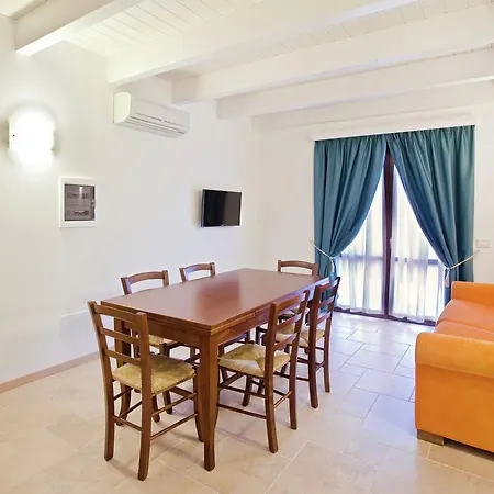 Дом отдыха Modern Holiday Home In Pedaso With Pool