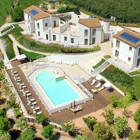 Дом отдыха Modern Holiday Home In Pedaso With Pool Педазо